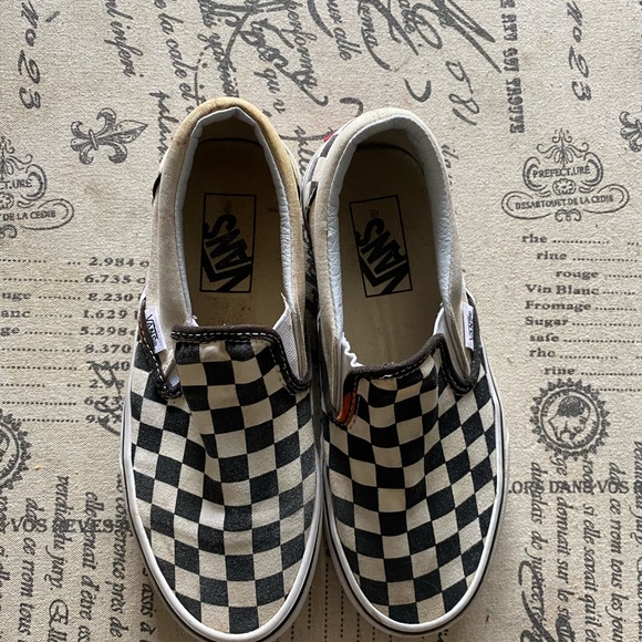 Vans - Picture 2 of 3